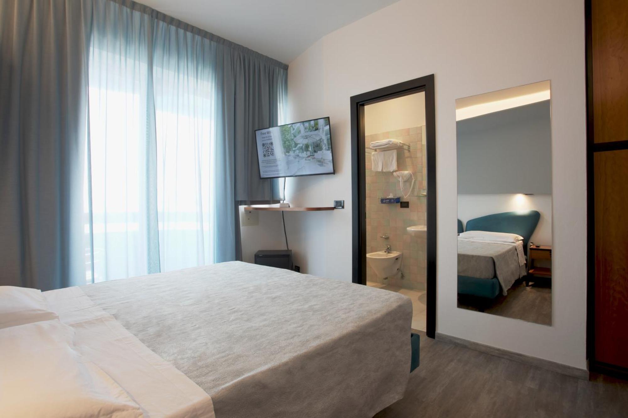 Hotel Ali D'Oro Rimini Exterior photo