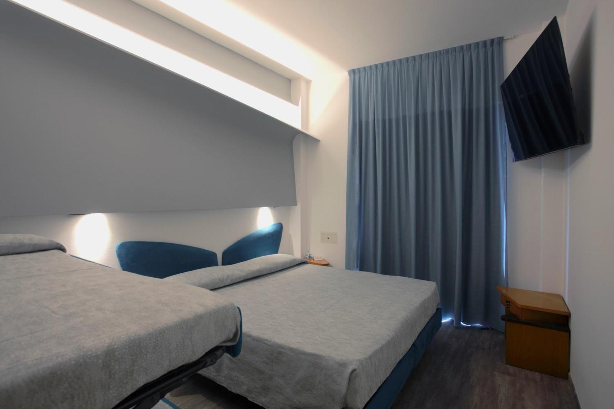 Hotel Ali D'Oro Rimini Exterior photo